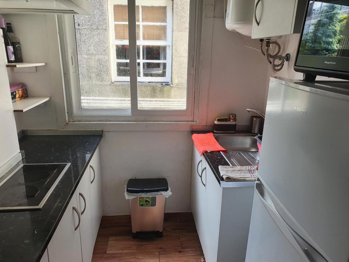 Apartamento Habitacion Pequena Con Balcon Vigo Exterior foto