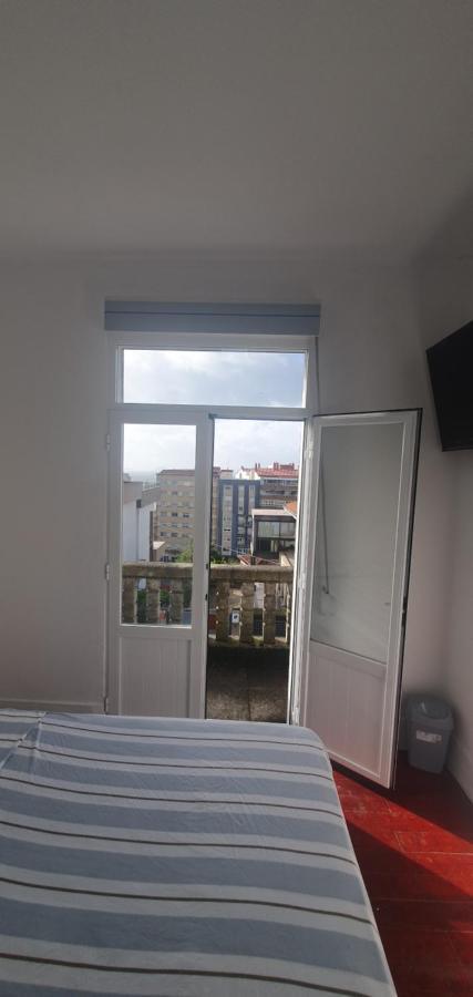 Apartamento Habitacion Pequena Con Balcon Vigo Exterior foto